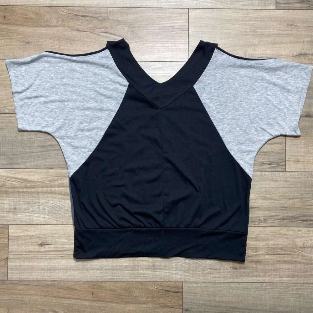 Dots Womens Cold Shoulder Dolman Sleeve Top Size 2X Black Gray‎ Made In USA - Picture 6 of 8